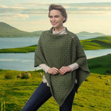 Load image into Gallery viewer, Merino Irish Poncho with Side Buttons
