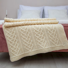 Load image into Gallery viewer, SAOL Foxford Classic Irish Throws MT121 TaraIrishClothing.com
